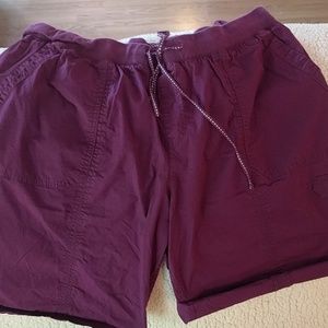 EST 1946 Cargo Shorts Plus Size 22/24W